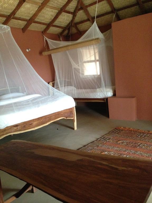 Nemasu Eco-Lodge Gunjur Szoba fotó